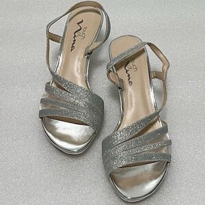 Touch of Nina Formal strappy silver glitter METALLIC Open toe slingback sandals